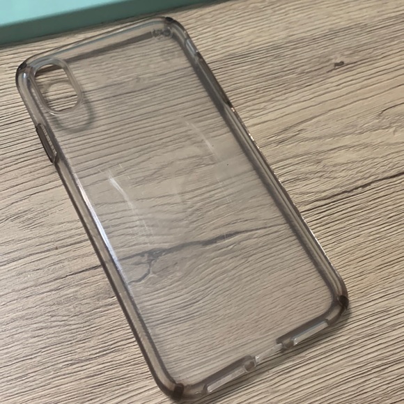 Clear Speck Case for iPhone XS Max - Picture 1 of 8